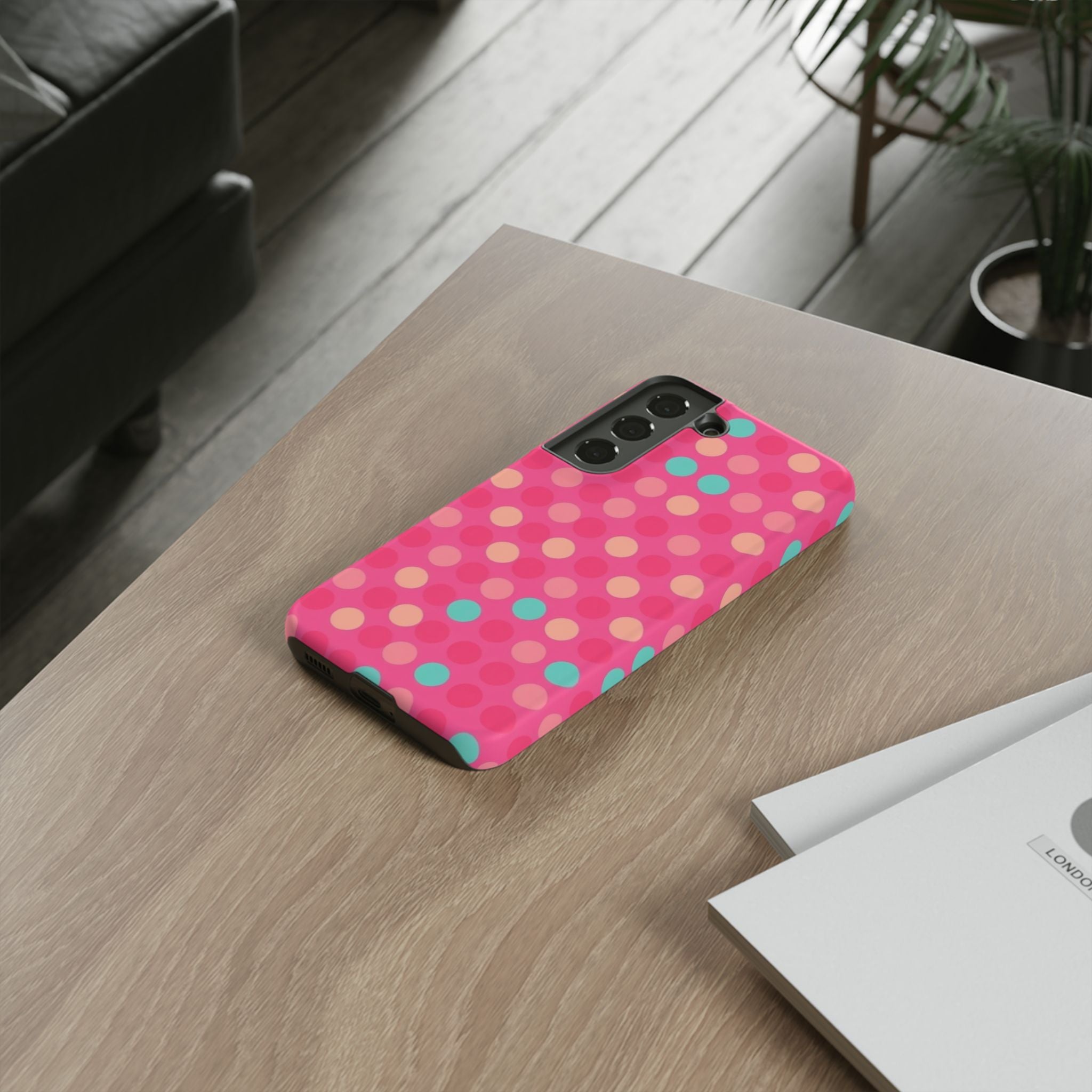 Android OR iPhone Protective Cases - Retro Polka Dots Pattern Tough Case