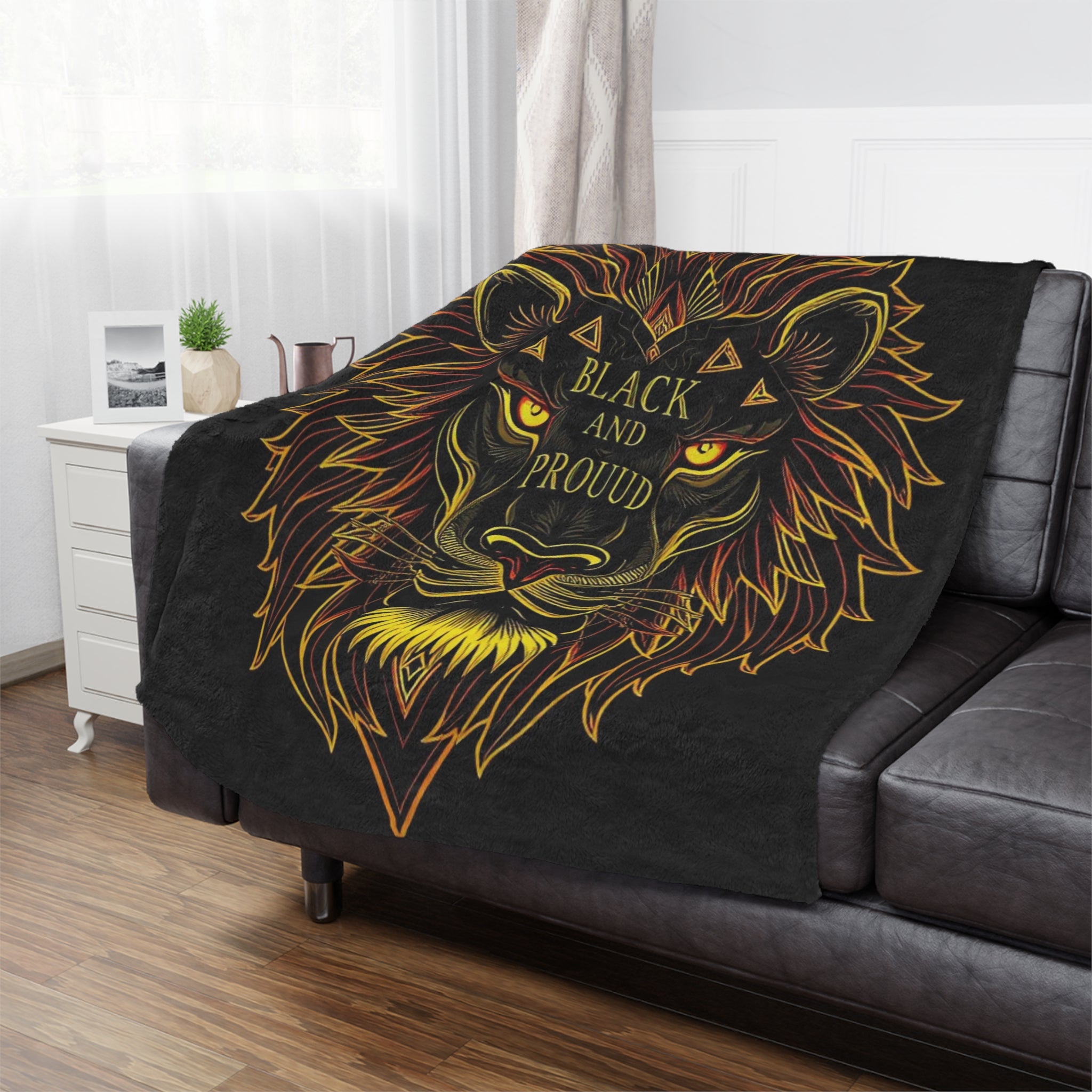 Black & Proud Lion Design Microfiber Blanket