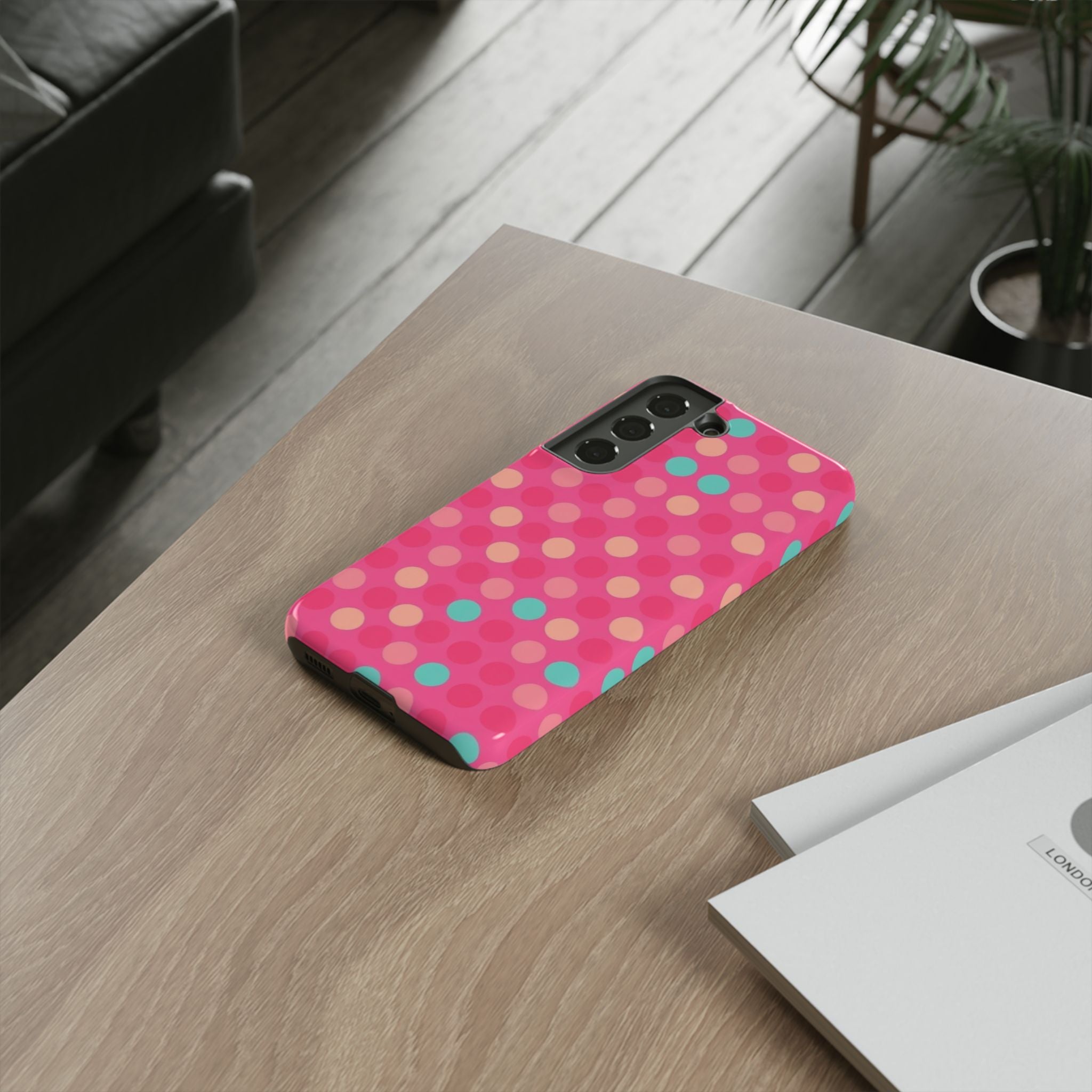 Android OR iPhone Protective Cases - Retro Polka Dots Pattern Tough Case