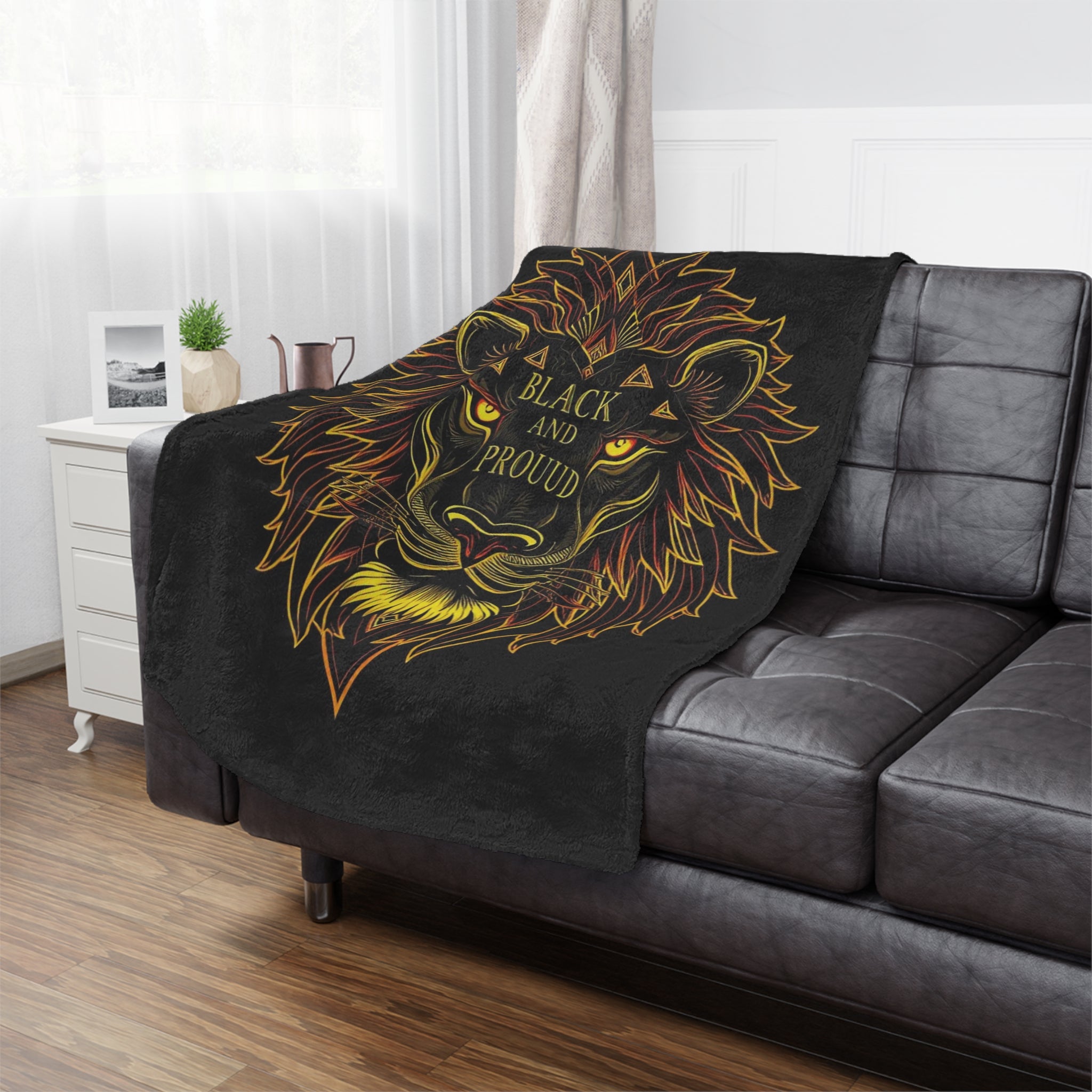 Black & Proud Lion Design Microfiber Blanket