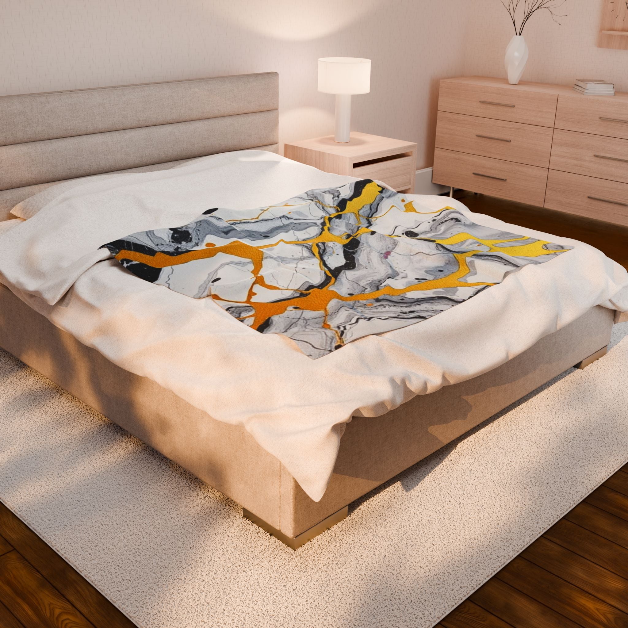 Marble & Gold Print Velveteen Plush Blanket – For Comfort and Warmth