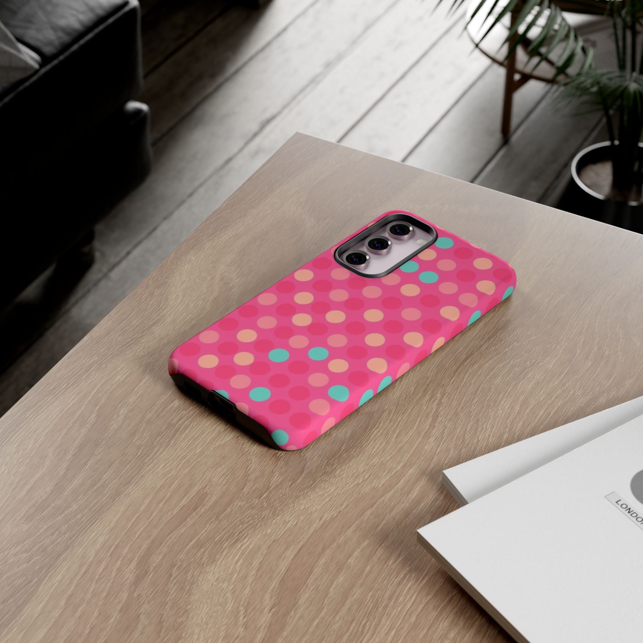 Android OR iPhone Protective Cases - Retro Polka Dots Pattern Tough Case