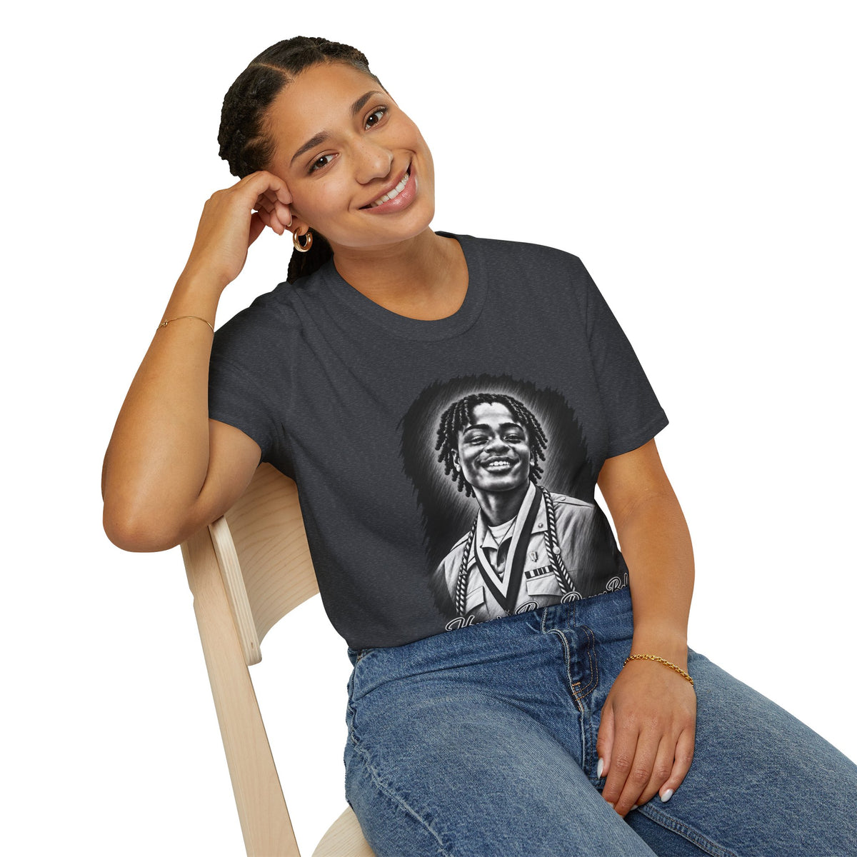 Smiling Portrait Front - In Memory of Pierre Damas Bel T-Shirt