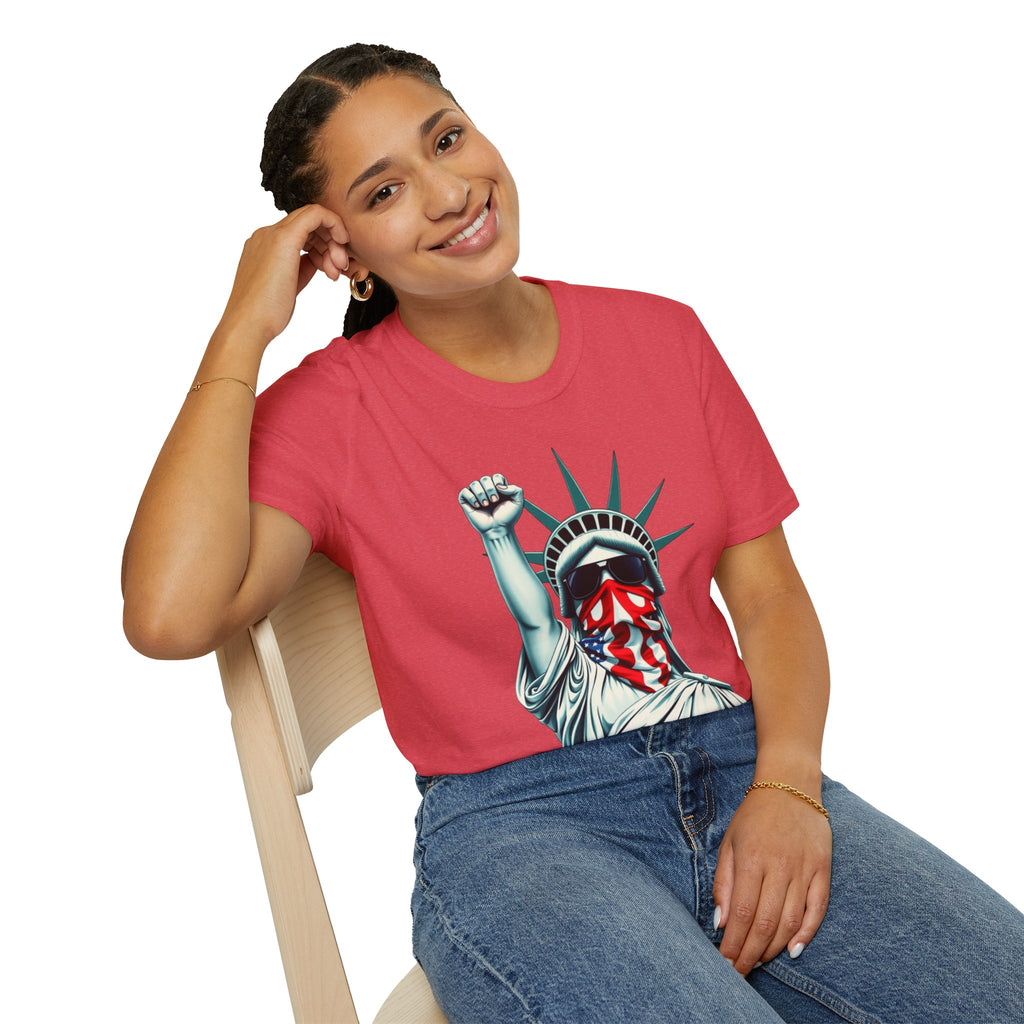 Resist - Patriotic Statue of Liberty T-Shirt - Unisex Softstyle Tee
