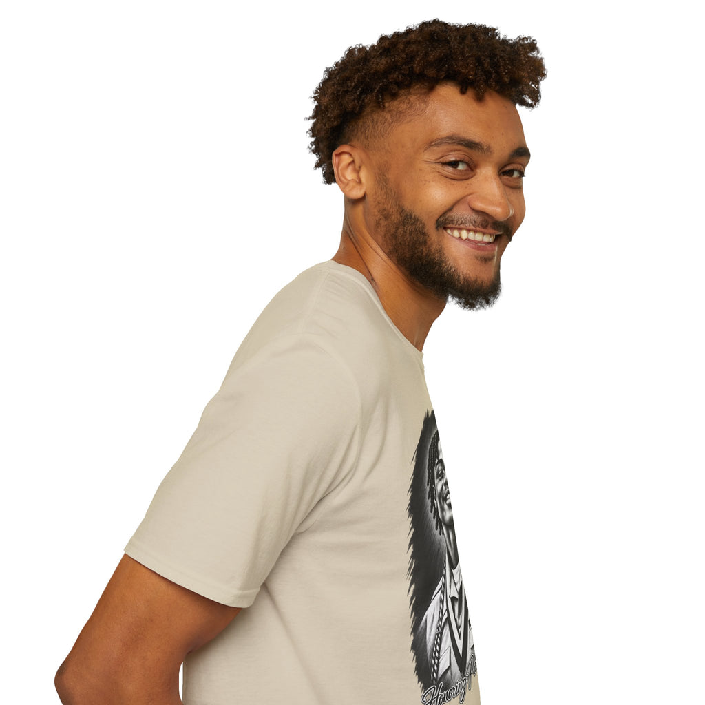 Smiling Portrait Front - In Memory of Pierre Damas Bel T-Shirt