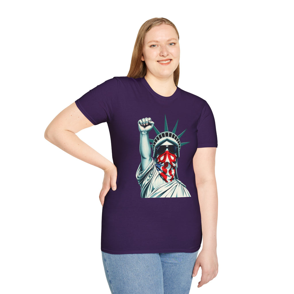 Resist - Patriotic Statue of Liberty T-Shirt - Unisex Softstyle Tee