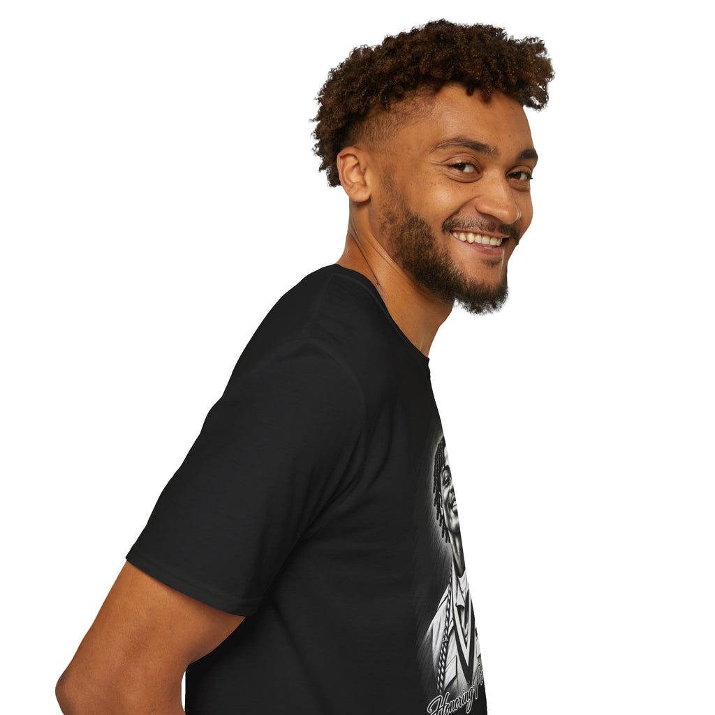Smiling Portrait Front - In Memory of Pierre Damas Bel T-Shirt