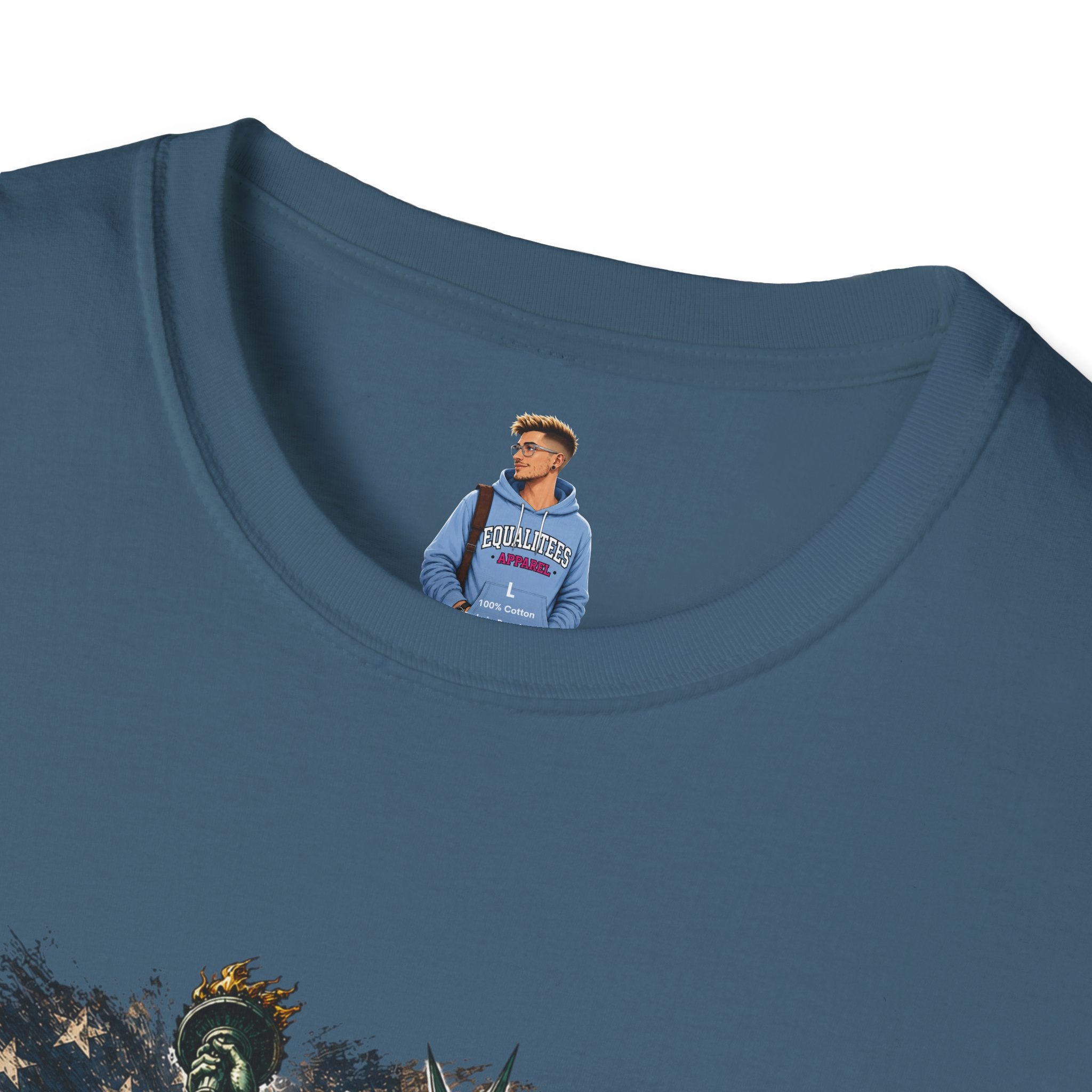Patriots Don’t Stand For This T-Shirt — Statue of Liberty & Distressed Flag Graphic