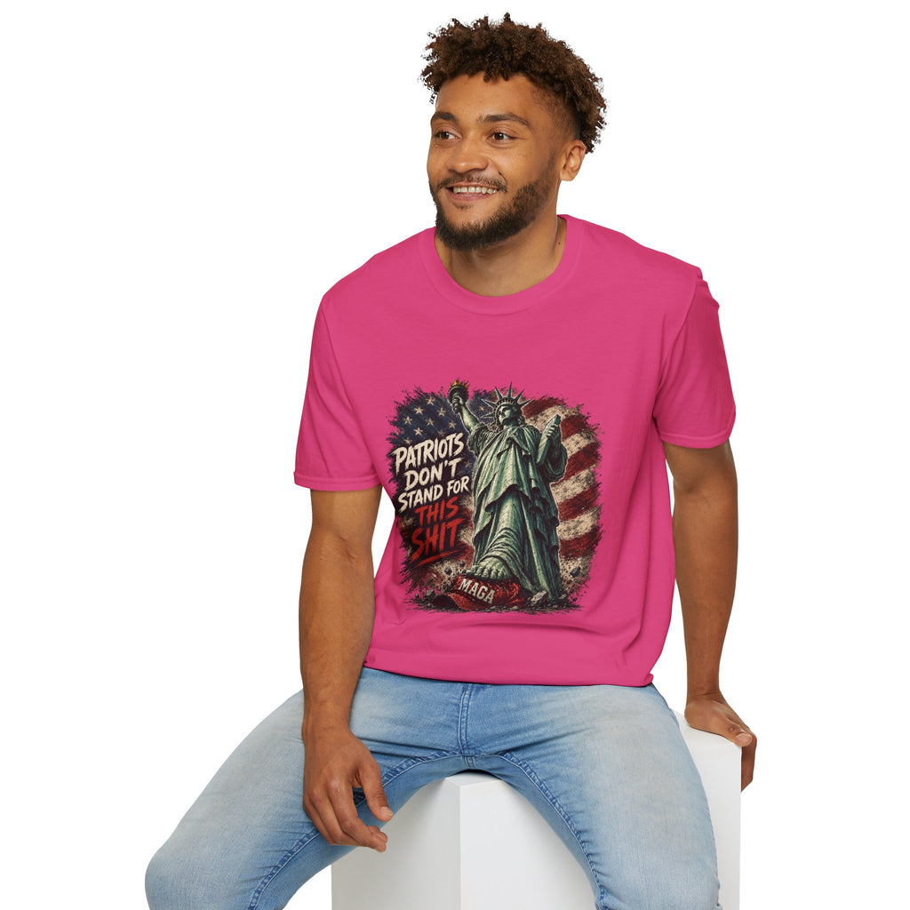 Patriots Don’t Stand For This T-Shirt — Statue of Liberty & Distressed Flag Graphic