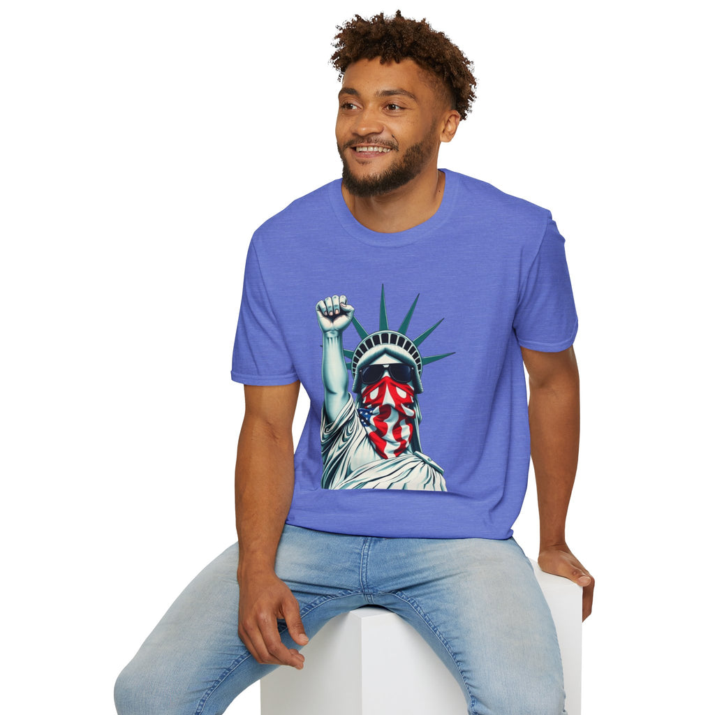 Resist - Patriotic Statue of Liberty T-Shirt - Unisex Softstyle Tee