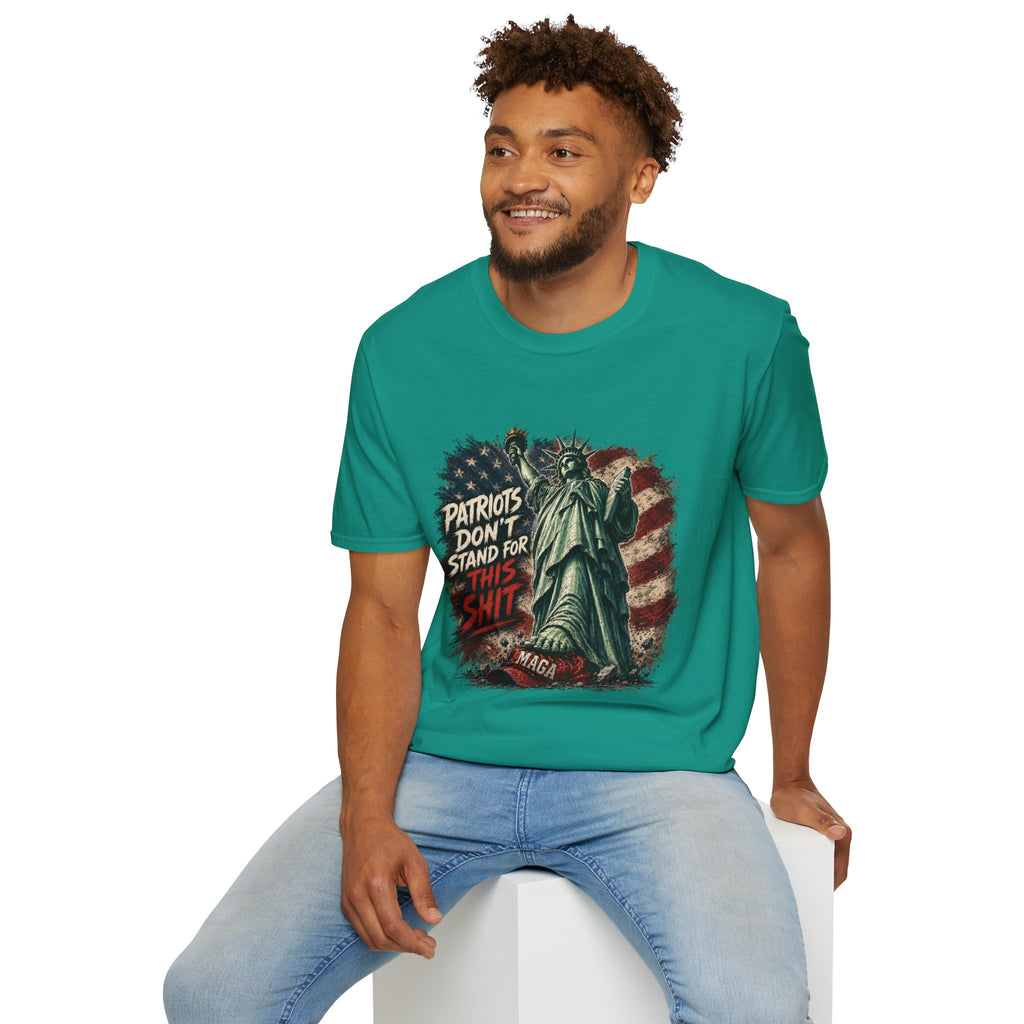 Patriots Don’t Stand For This T-Shirt — Statue of Liberty & Distressed Flag Graphic