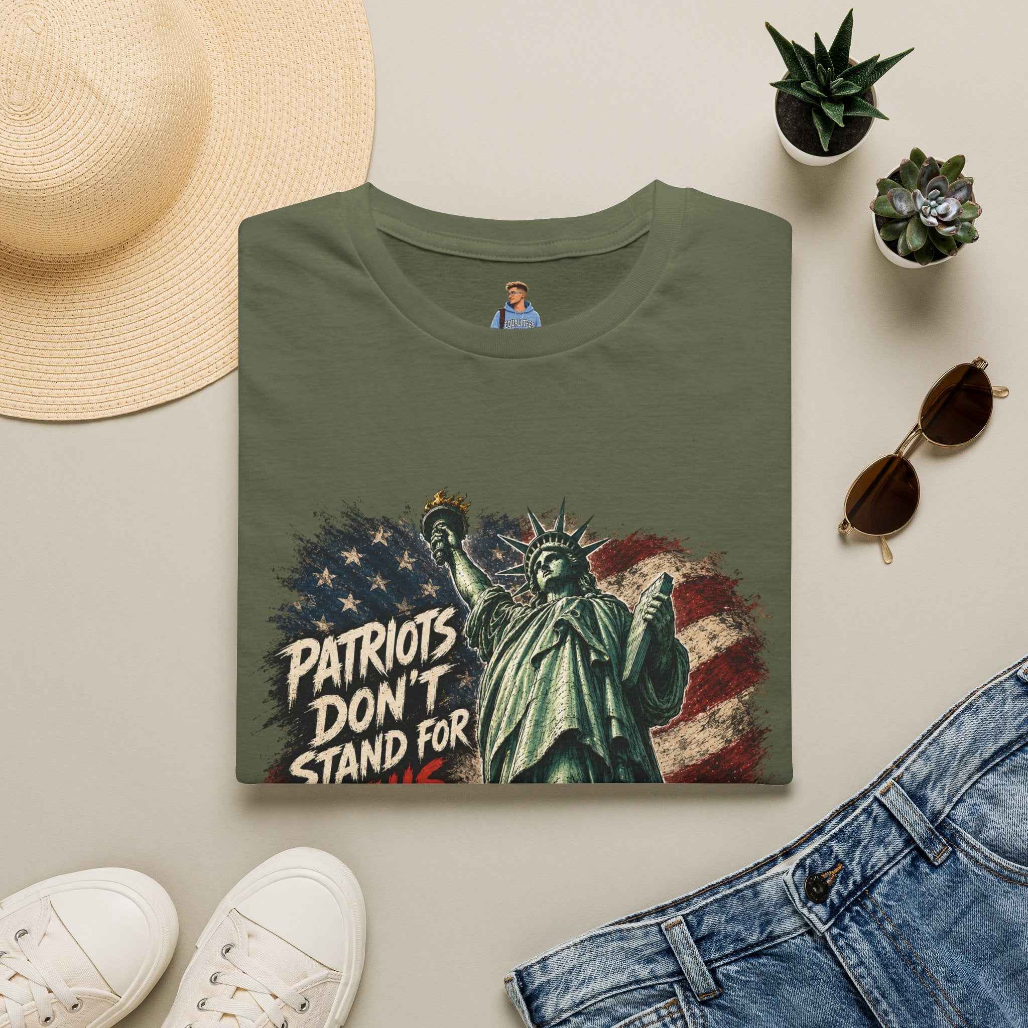Patriots Don’t Stand For This T-Shirt — Statue of Liberty & Distressed Flag Graphic