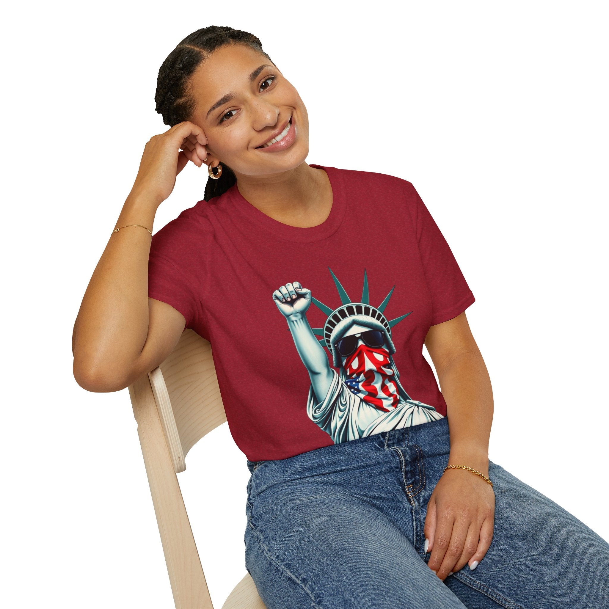 Resist - Patriotic Statue of Liberty T-Shirt - Unisex Softstyle Tee