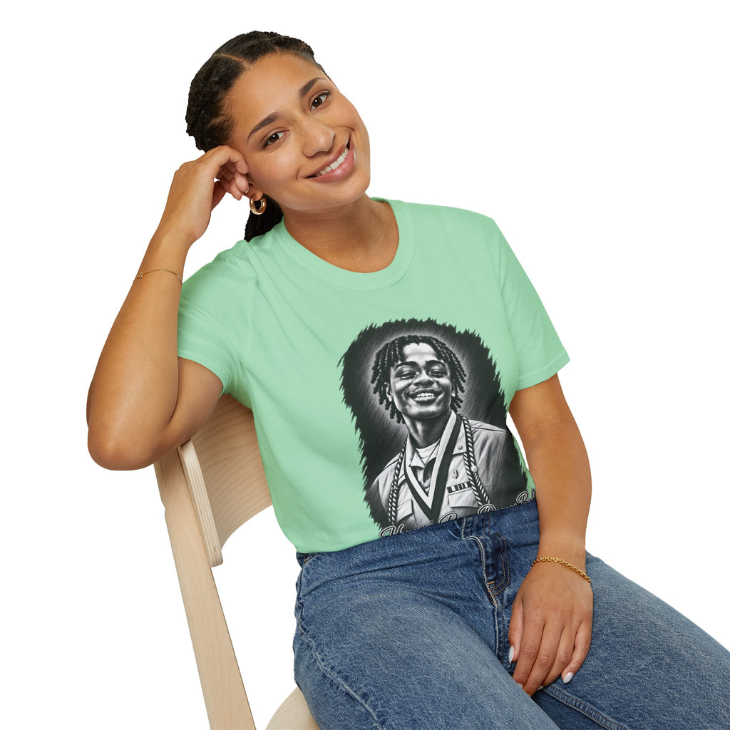 Smiling Portrait Front - In Memory of Pierre Damas Bel T-Shirt