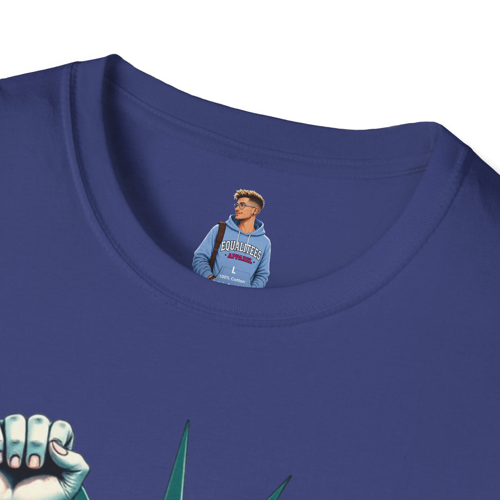 Resist - Patriotic Statue of Liberty T-Shirt - Unisex Softstyle Tee