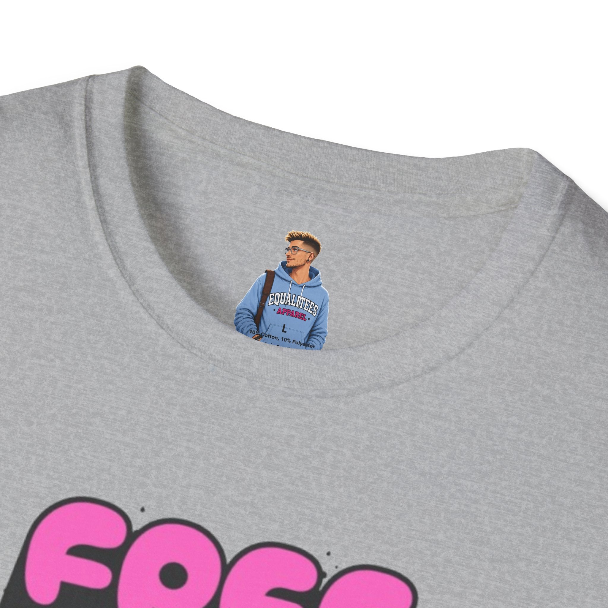 Free Mom Hugs Unisex Softstyle T-Shirt