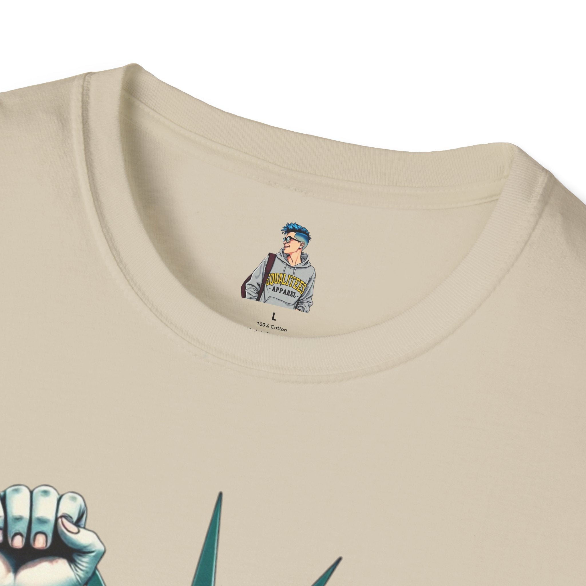 Resist - Patriotic Statue of Liberty T-Shirt - Unisex Softstyle Tee