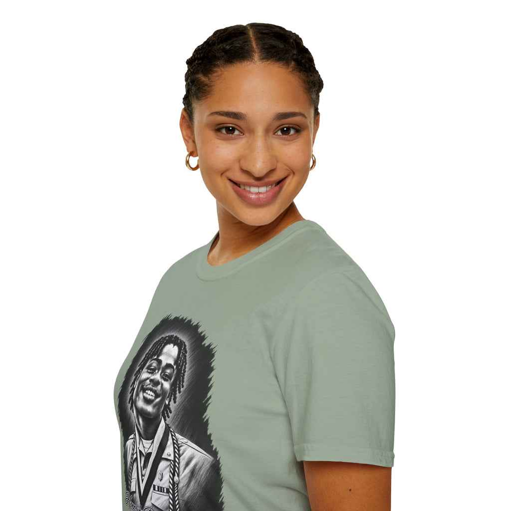 Smiling Portrait Front - In Memory of Pierre Damas Bel T-Shirt