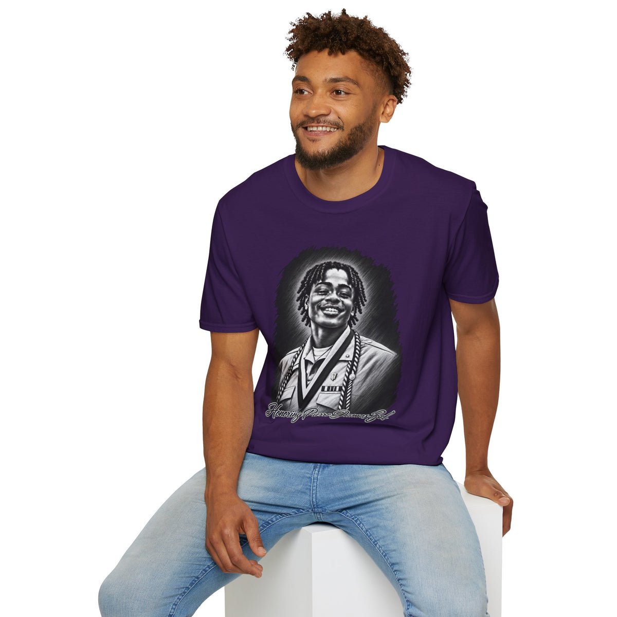 Smiling Portrait Front - In Memory of Pierre Damas Bel T-Shirt