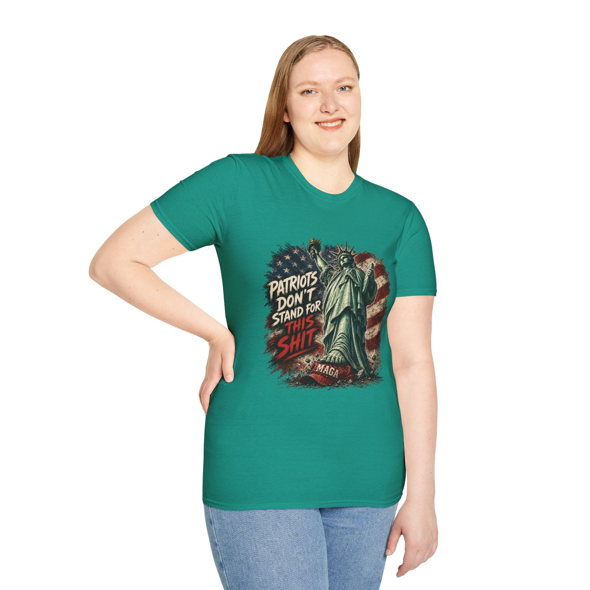 Patriots Don’t Stand For This T-Shirt — Statue of Liberty & Distressed Flag Graphic