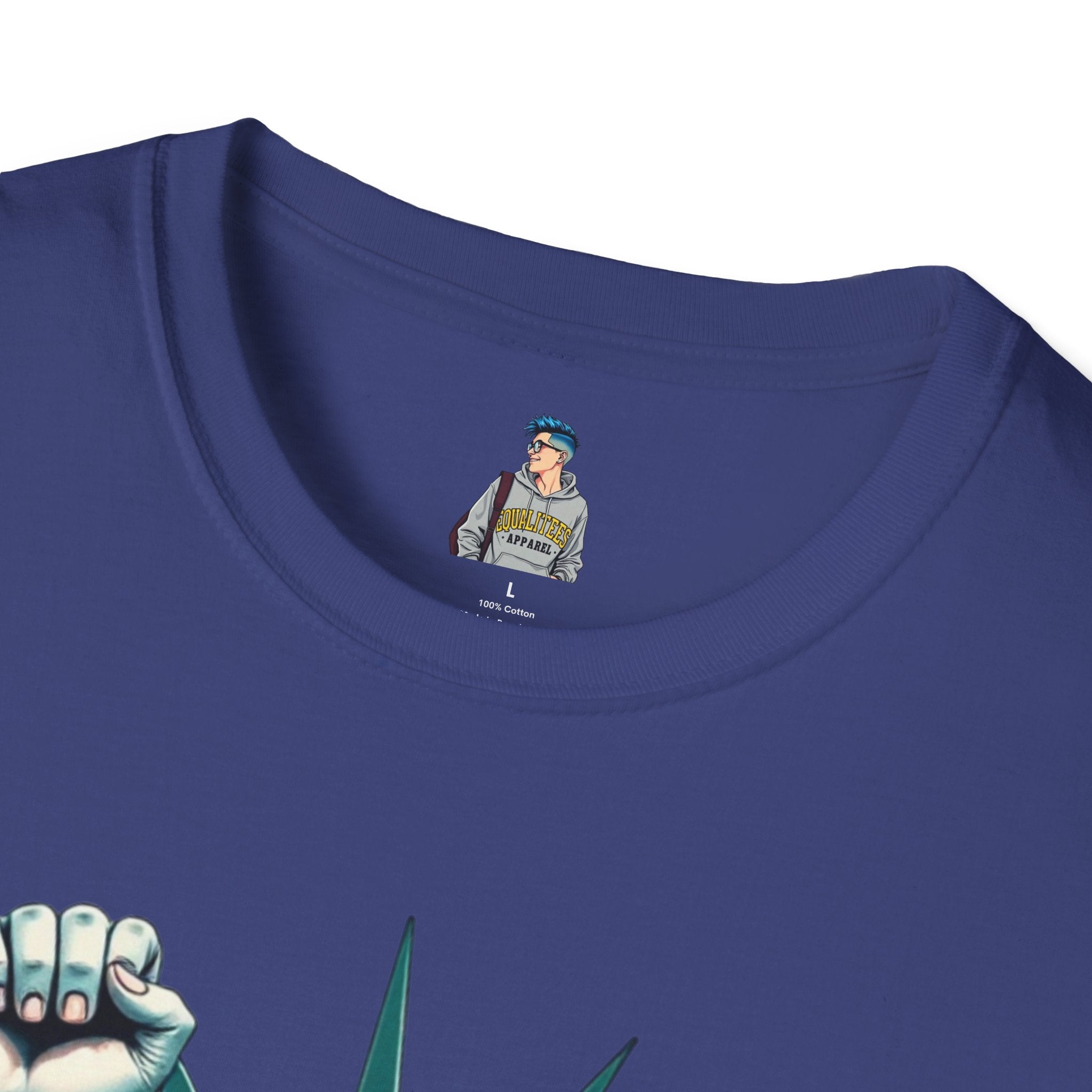 Resist - Patriotic Statue of Liberty T-Shirt - Unisex Softstyle Tee