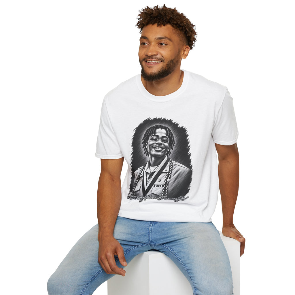 Smiling Portrait Front - In Memory of Pierre Damas Bel T-Shirt