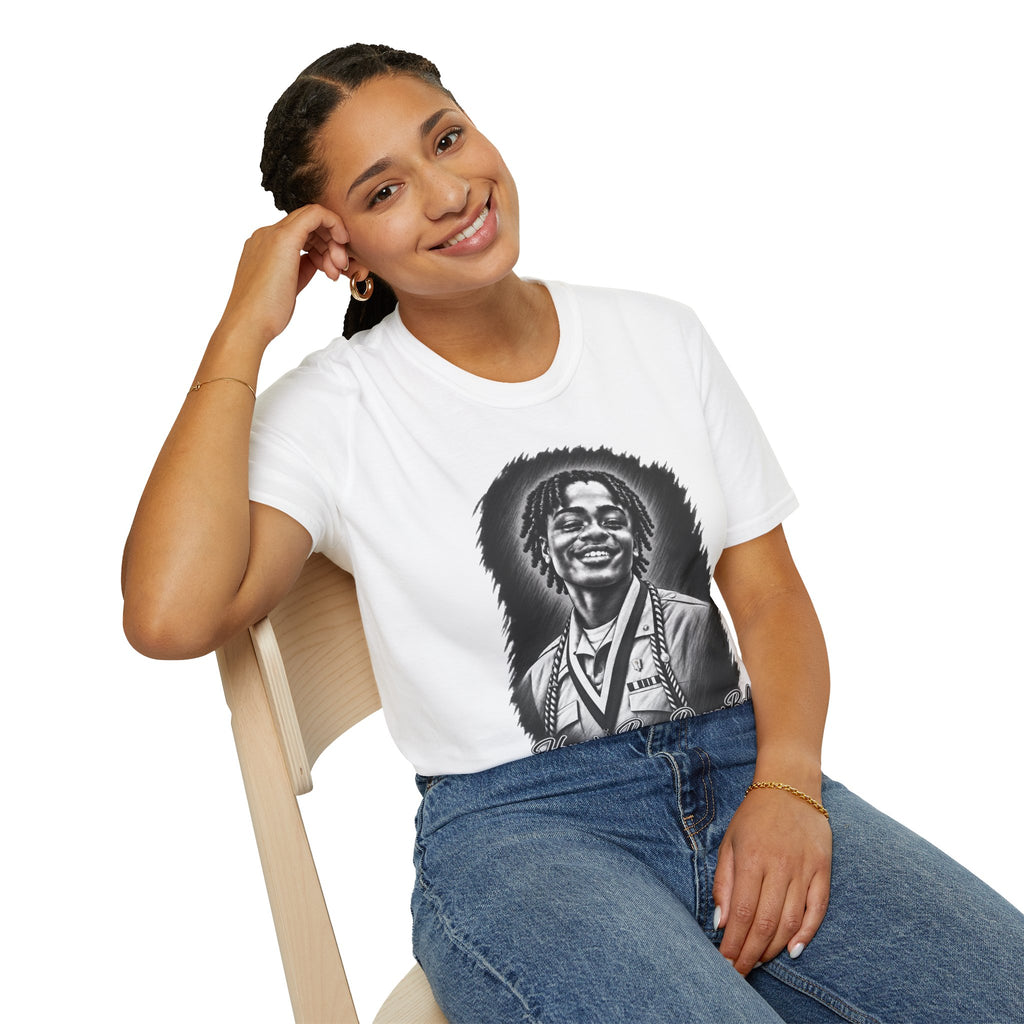 Smiling Portrait Front - In Memory of Pierre Damas Bel T-Shirt