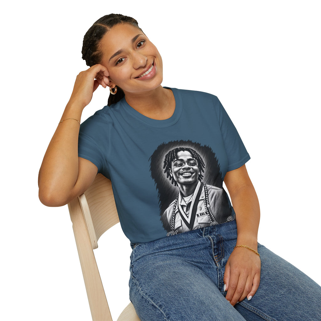 Smiling Portrait Front - In Memory of Pierre Damas Bel T-Shirt