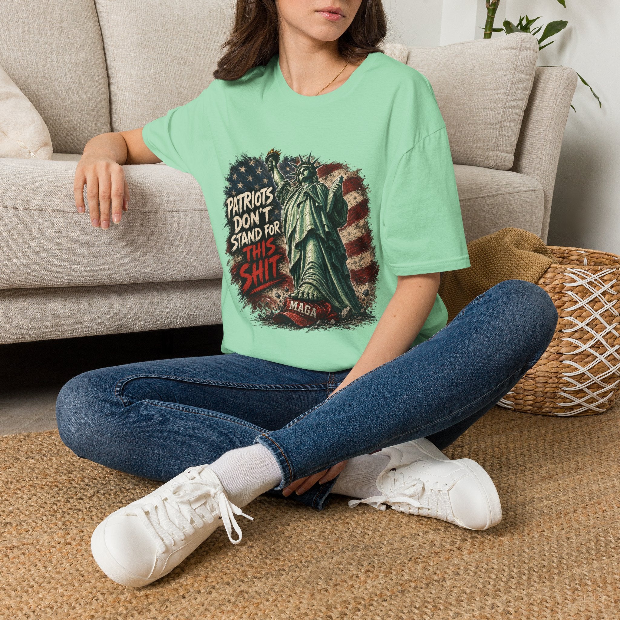 Patriots Don’t Stand For This T-Shirt — Statue of Liberty & Distressed Flag Graphic
